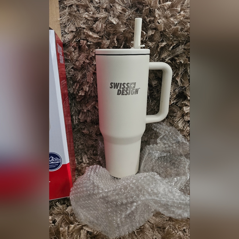 Swiss Design White Travel Mug